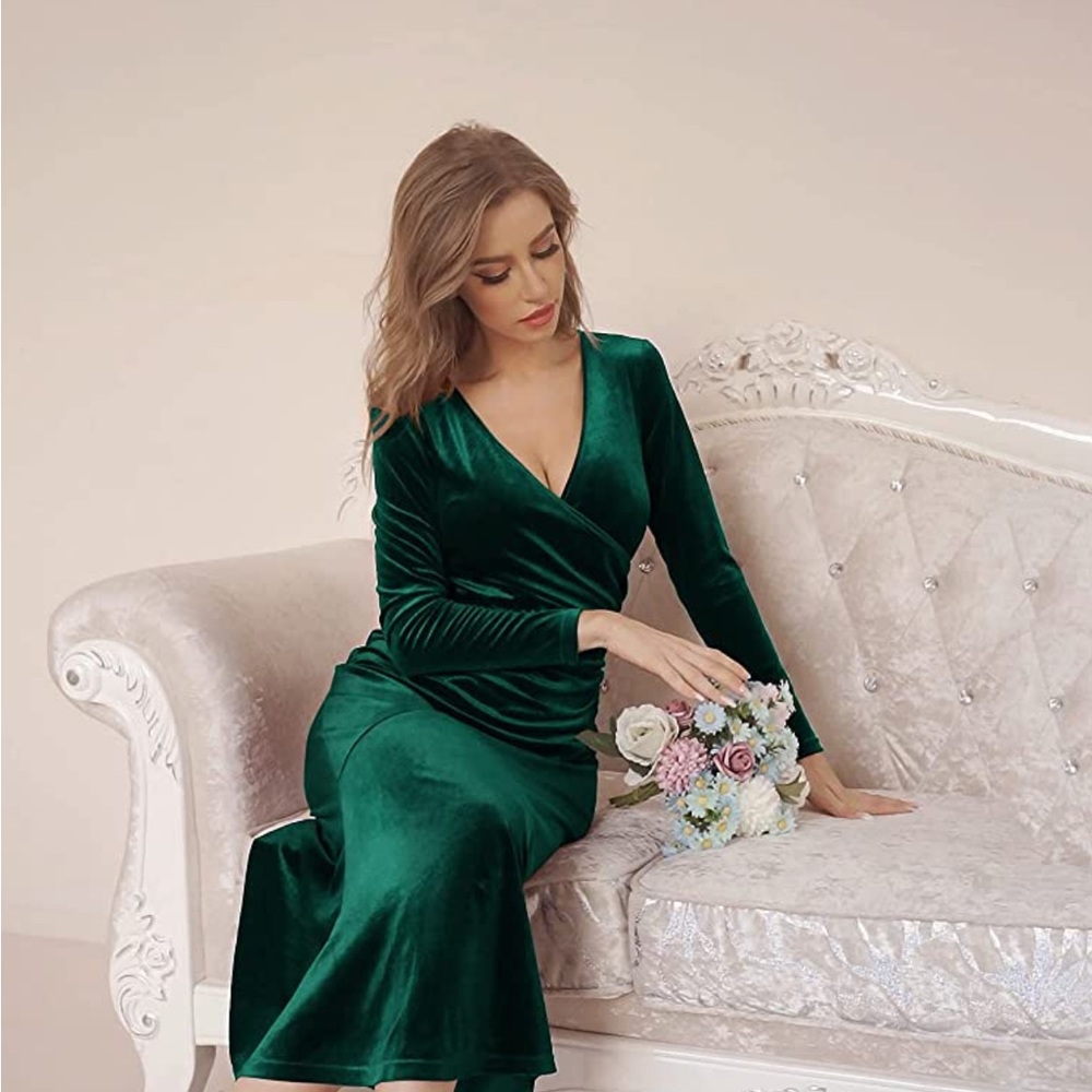 Green velvet dress size medium Usa